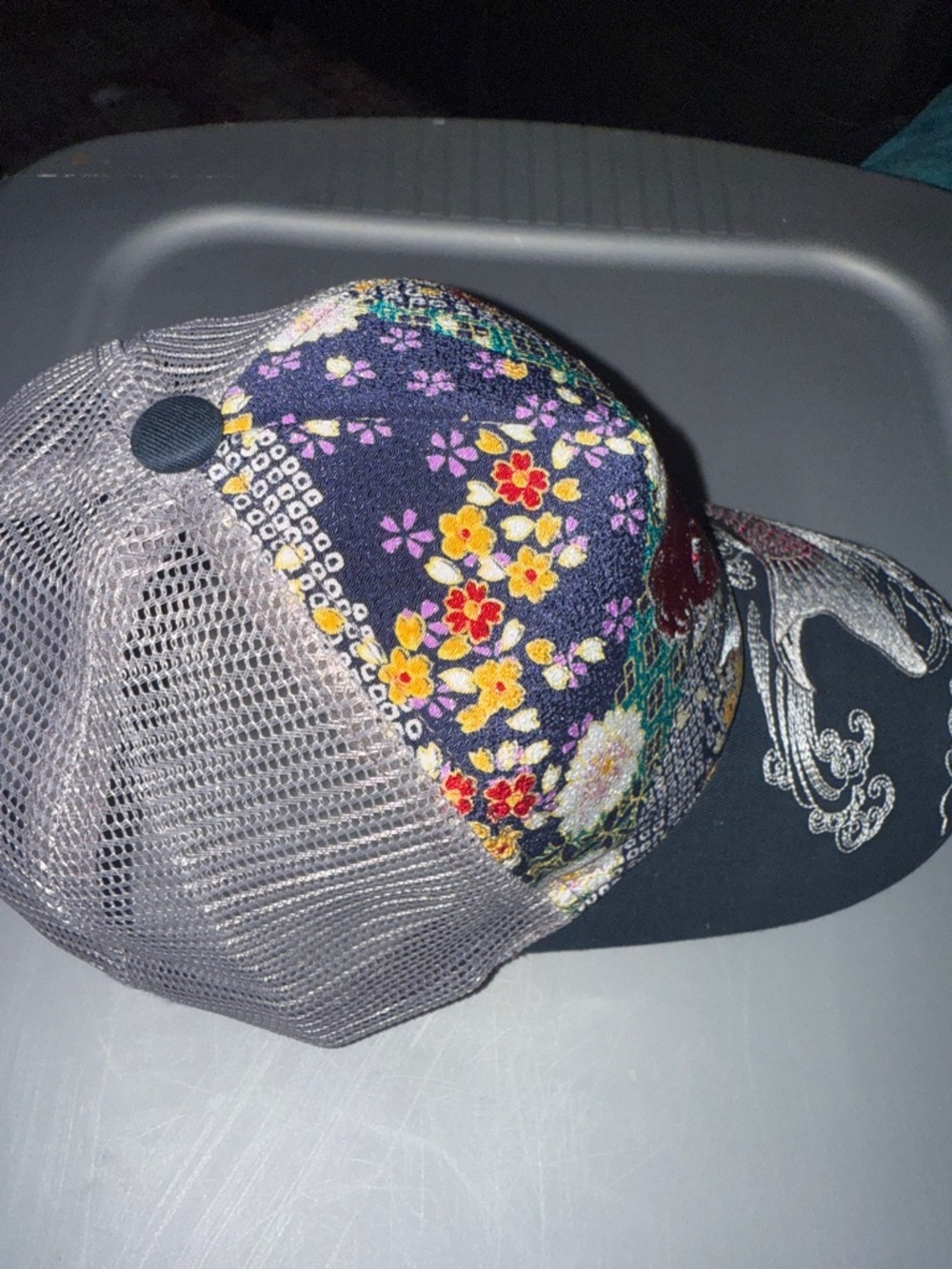 Ripple Tapestry Vintage Y2K Japanese Streetwear Embroidered Koi Fish Trucker Hat - Picture 6 of 9
